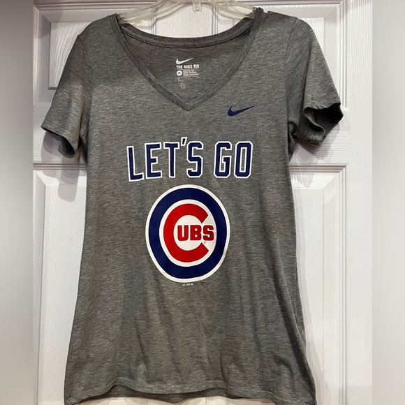 Nike Tee shirt Let’s Go Cubs Logo size M - Picture 1 of 3